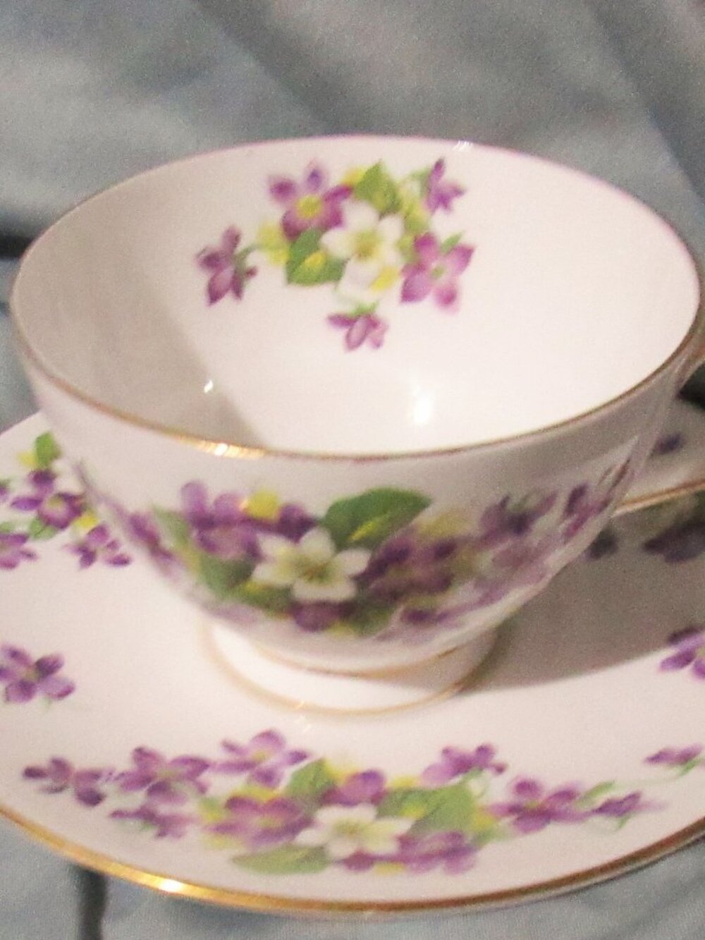 Tuscan Woodland Violets Tea Cup and Saucer, Wide Mouth, Gold Gilt Trims,    Z230 - Picture 2 of 7